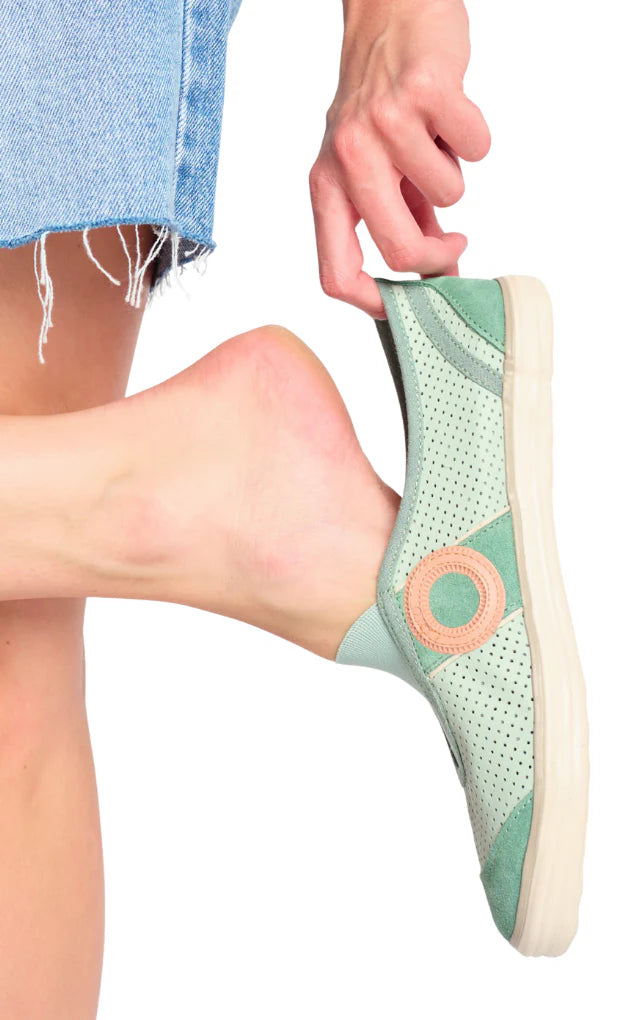 ARO Picada Slip-on Sneaker