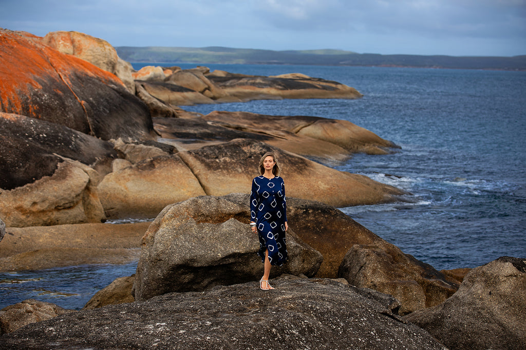 One Season Atlas Cupro Llewi Maxi - Navy