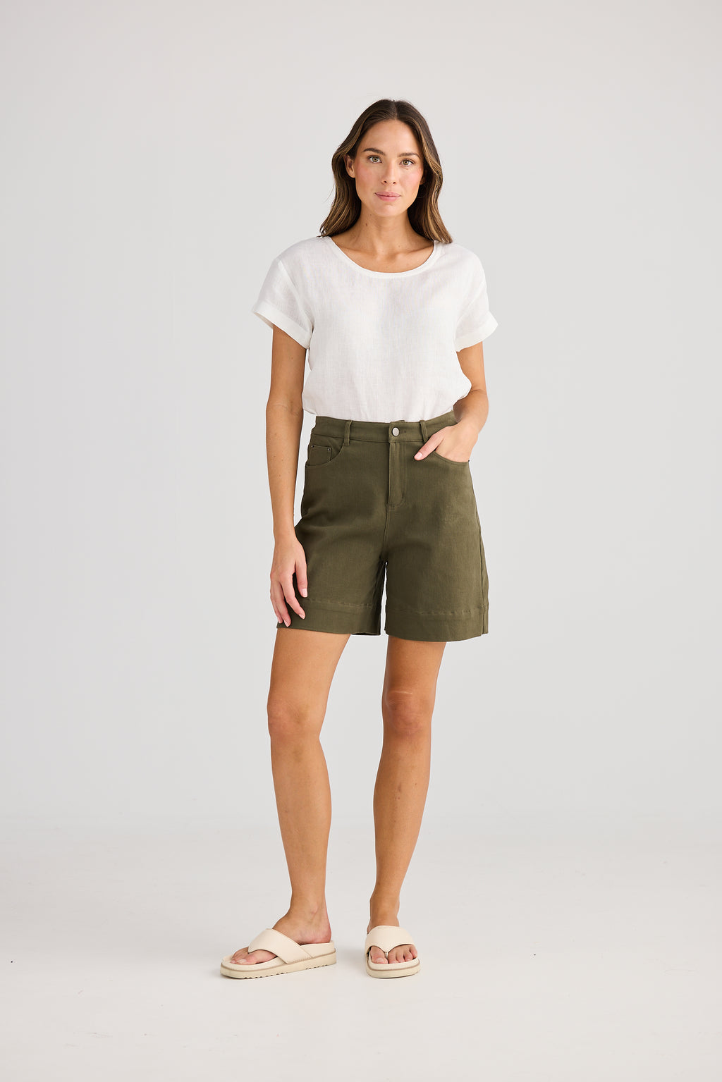 Holiday Vacation Short Khaki