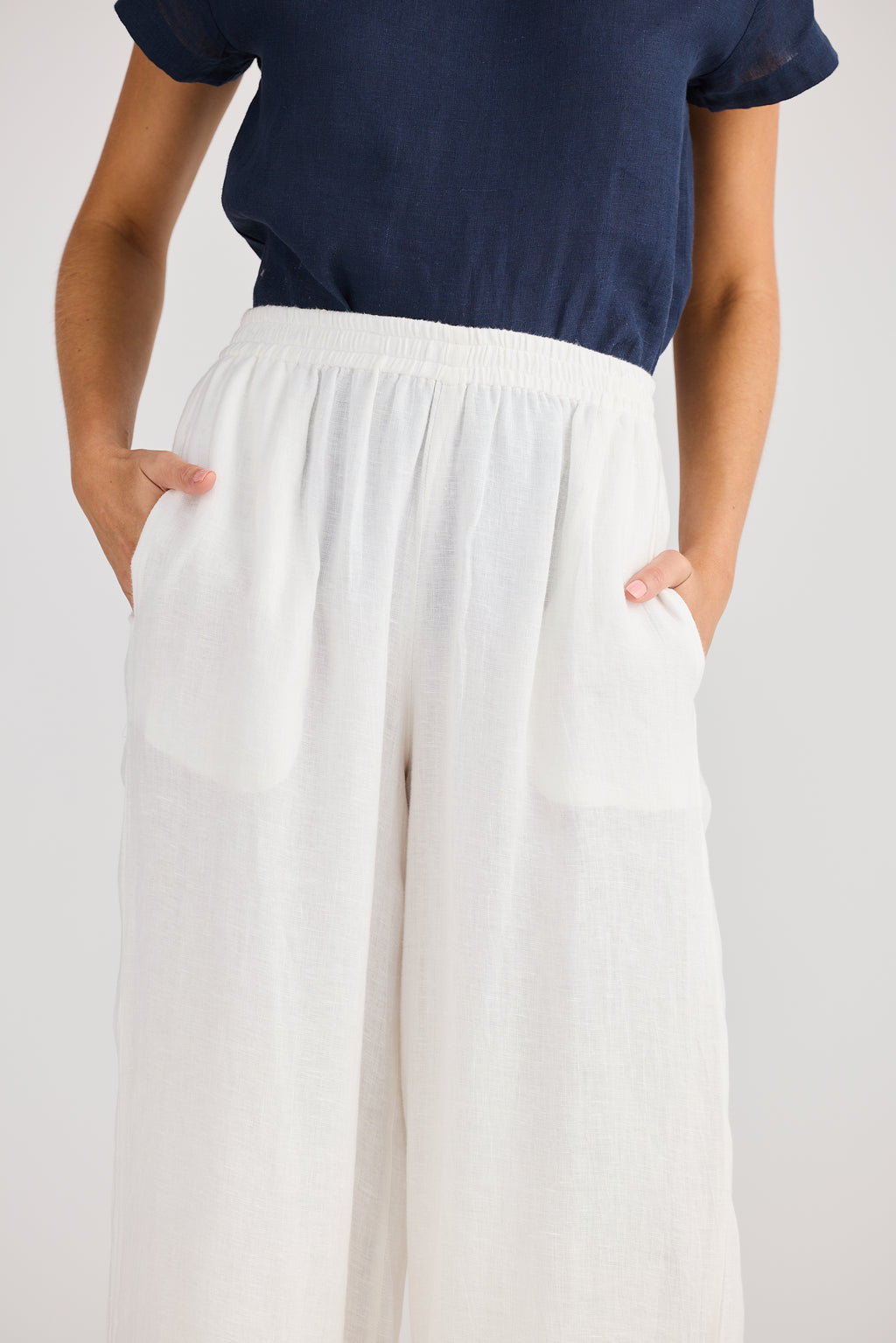 Holiday Fly Away Pant - White, Olive