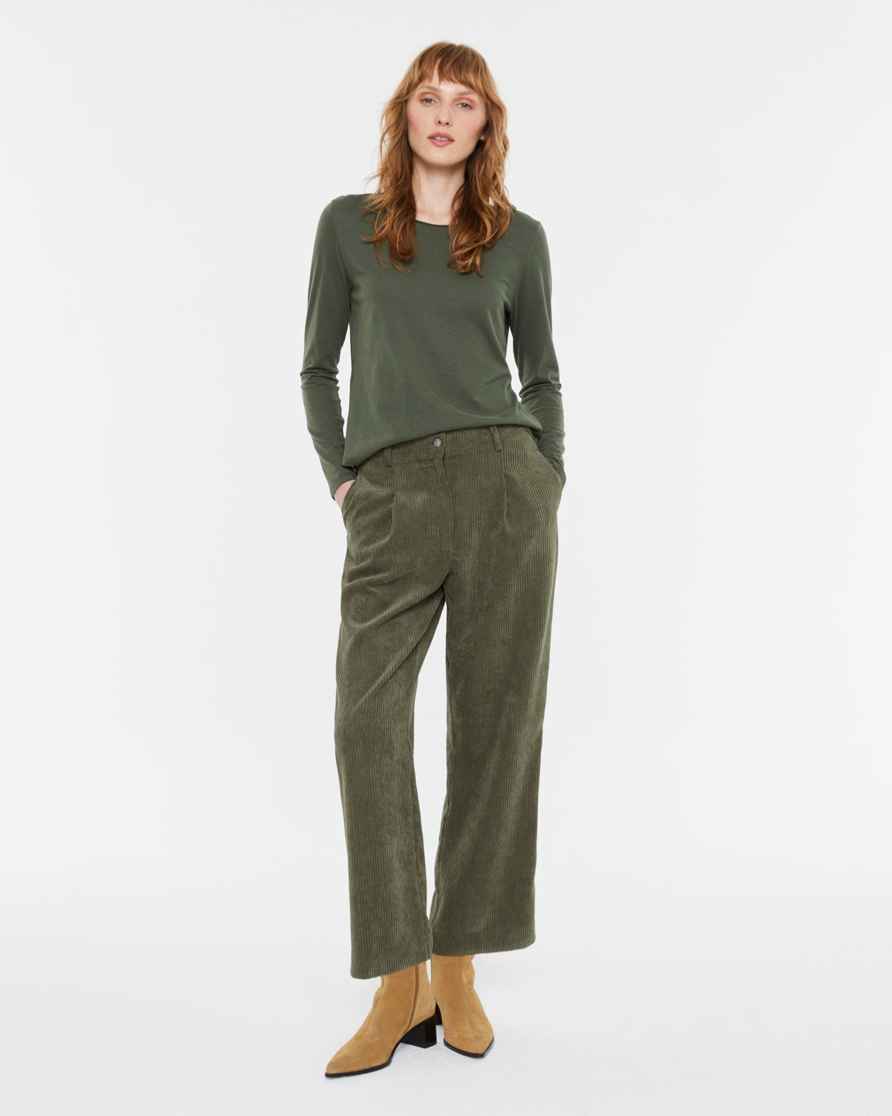 Andam Ankle-length Corduroy Pants