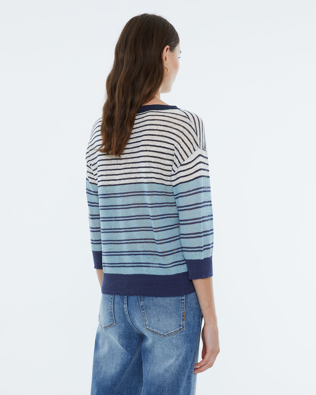 Andam fine-knit striped sweater with a round